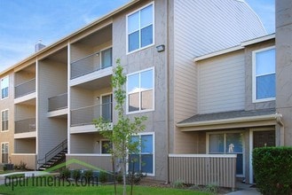 Walden Pond in Houston, TX - Foto de edificio - Building Photo