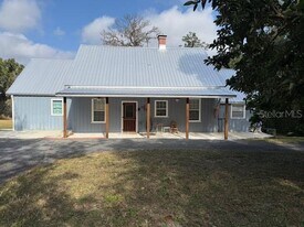 1905 Myrtle Lake Ave in Fruitland Park, FL - Building Photo