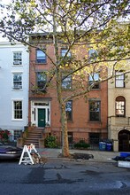 168 Pacific St in Brooklyn, NY - Foto de edificio - Building Photo