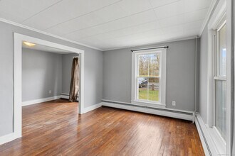 1701 Farmington Ave in Farmington, CT - Building Photo - Building Photo