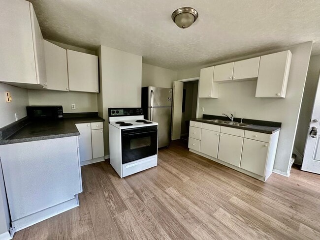 property at 2709 Josephine St