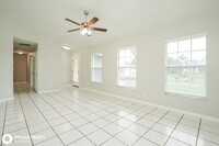 901 SW 10th Pl in Cape Coral, FL - Foto de edificio - Building Photo