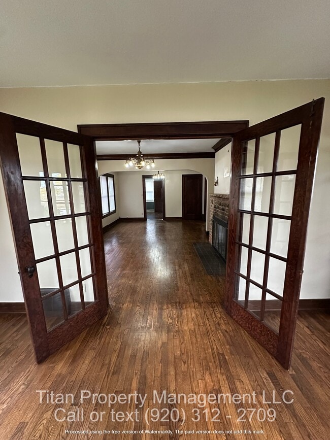 property at 2504 Jackson St