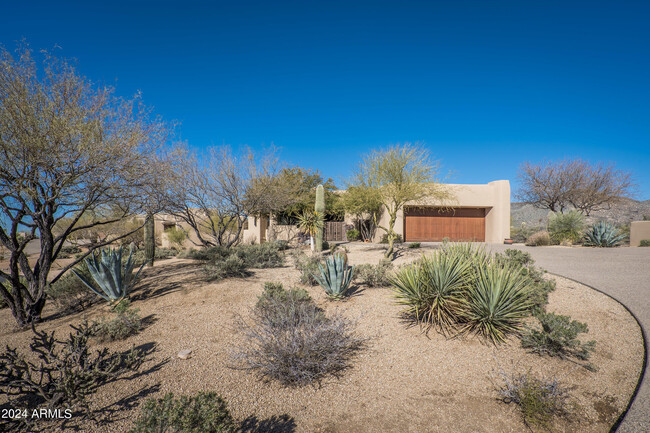 11198 E Prospect Point Dr in Scottsdale, AZ - Building Photo - Building Photo