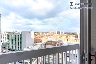 4835 Cordell Ave in Bethesda, MD - Foto de edificio - Building Photo