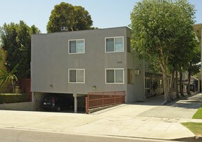 1309 N Poinsettia Pl Apartments