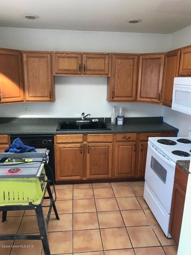 291 6th Dr SW in Vero Beach, FL - Building Photo - Building Photo