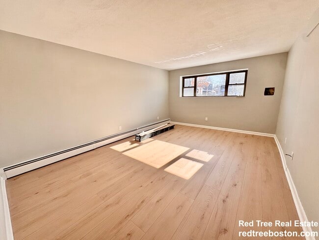 97 Spring St, Unit A5 in Boston, MA - Foto de edificio - Building Photo