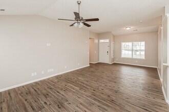 3913 Leghorn Ct in Charlotte, NC - Foto de edificio - Building Photo