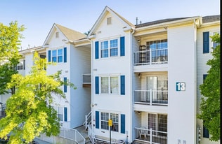1326 Waterford Dr in Edison, NJ - Building Photo