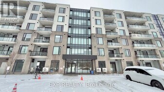 103 Roger St in Waterloo, ON - Building Photo