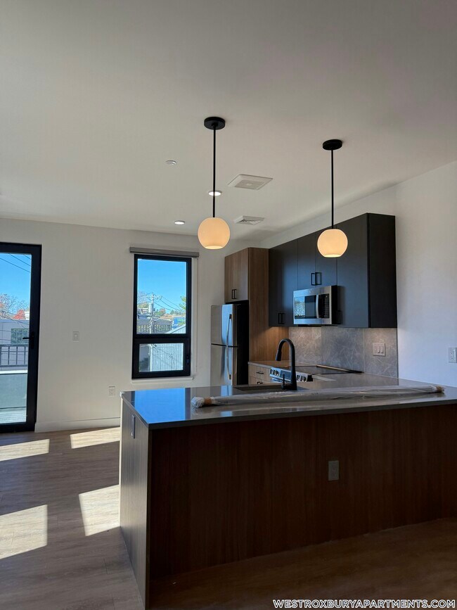 199 Gardner St in Boston, MA - Foto de edificio - Building Photo