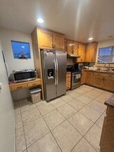 1107 Trails Ln in Duarte, CA - Foto de edificio - Building Photo