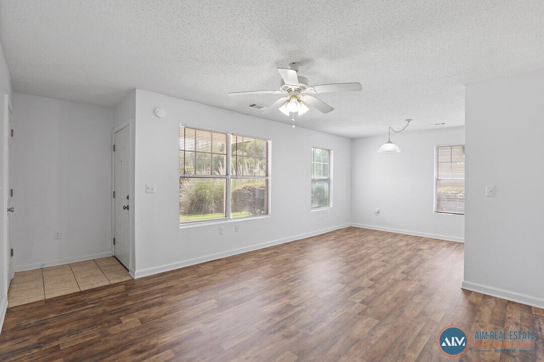 8 Old S Ct in Bluffton, SC - Building Photo