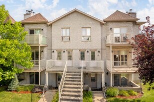 6981 Marie-Guyart Rue in Montréal, QC - Building Photo