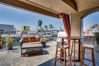 16735 Bayview Dr in Huntington Beach, CA - Building Photo - Building Photo