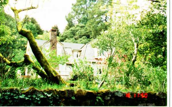 66-68 Bridge Rd in Kentfield, CA - Foto de edificio