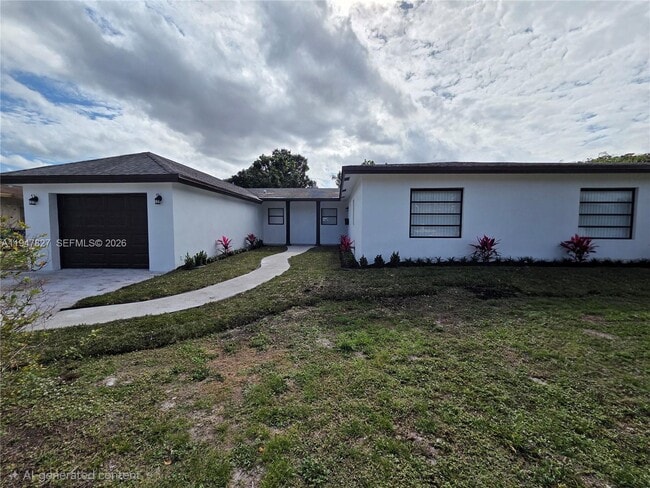 4360 NW 13th Ct in Lauderhill, FL - Building Photo - Building Photo