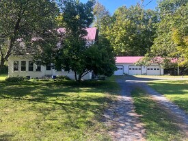 5552 Scotch Ridge Rd in Duanesburg, NY - Building Photo