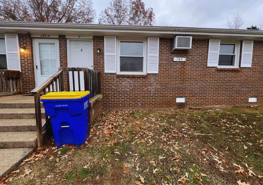 105 Tandy Dr in Clarksville, TN - Building Photo