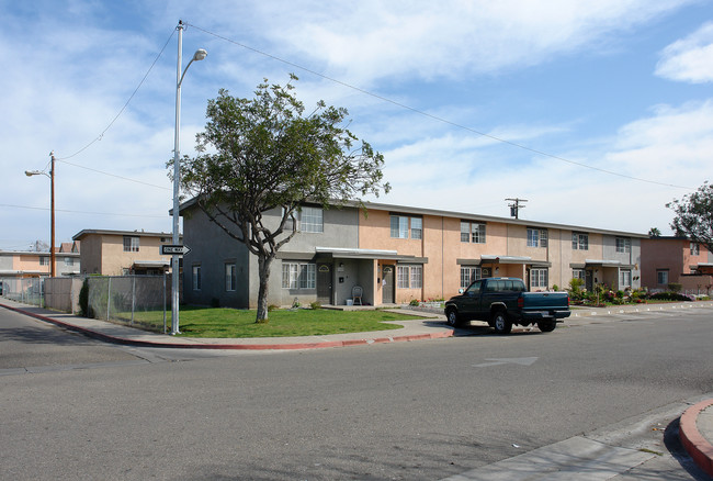 Colonia Village in Oxnard, CA - Building Photo - Building Photo