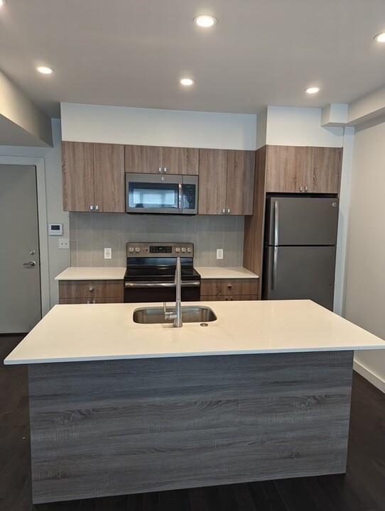 3383 Washington St, Unit 403 in Boston, MA - Foto de edificio