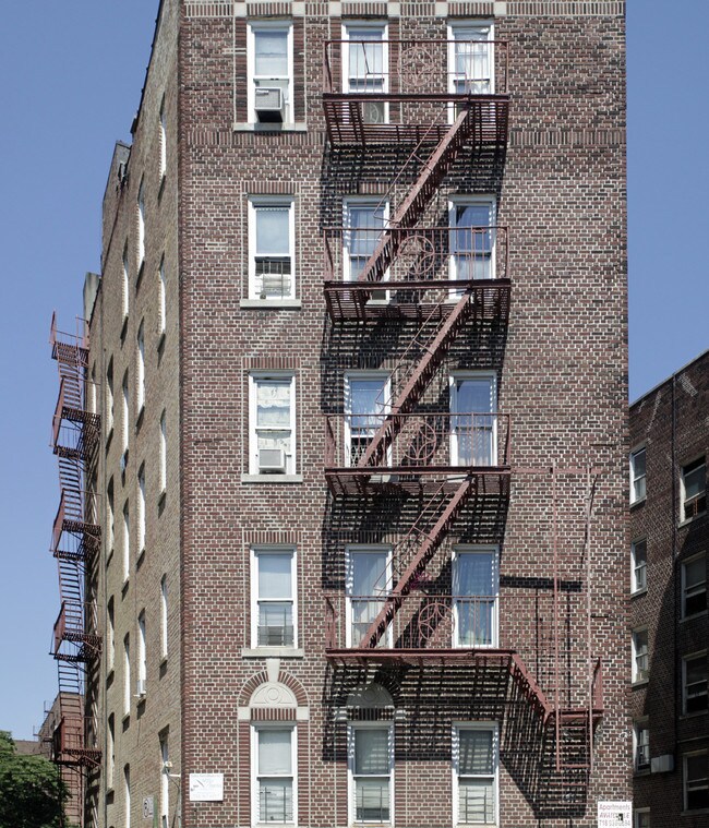 3029 Briggs Ave in Bronx, NY - Building Photo - Building Photo