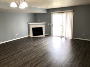 3305 Park Ridge Ln NE in Grand Rapids, MI - Building Photo - Building Photo