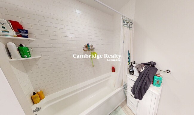 168 Hampshire St in Cambridge, MA - Building Photo - Building Photo