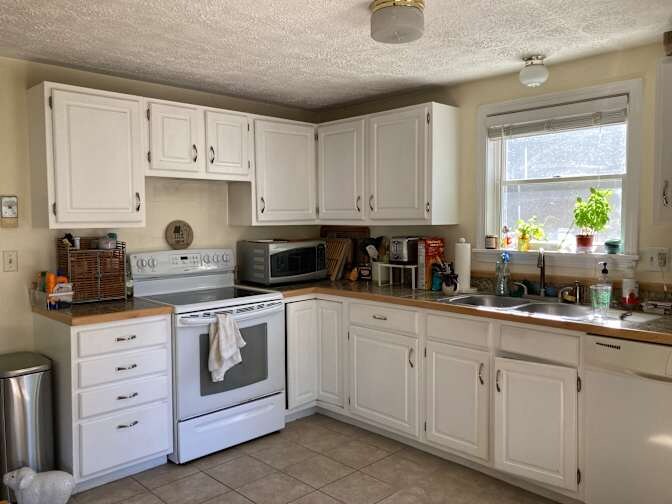 11 Ivanhoe Dr in Topsham, ME - Foto de edificio