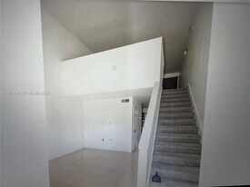 3984 Crayrich Cir in Orlando, FL - Building Photo