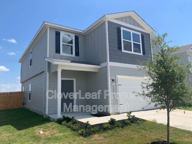 4031 Trail de Paris in Canyon Lake, TX - Building Photo - Building Photo