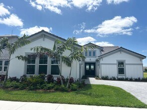 15192 Wildwood Cir in Westlake, FL - Building Photo - Building Photo