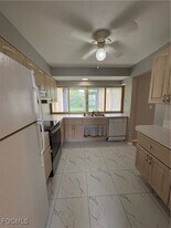 1735 Inlet Dr in North Fort Myers, FL - Building Photo