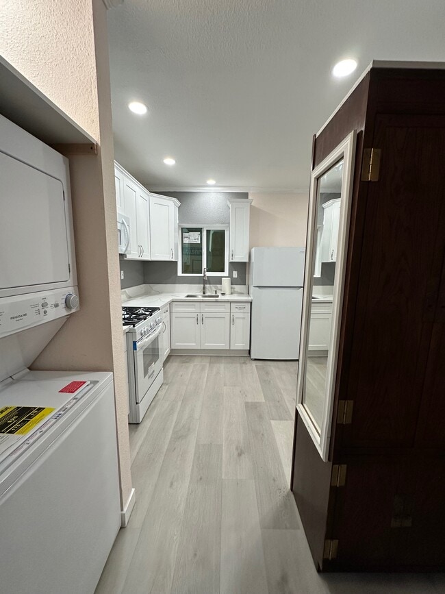 3606 Clairemont Mesa Blvd in San Diego, CA - Building Photo - Building Photo