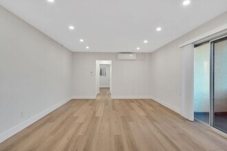 Canfield Luxury Investments LLC in Los Angeles, CA - Building Photo - Interior Photo