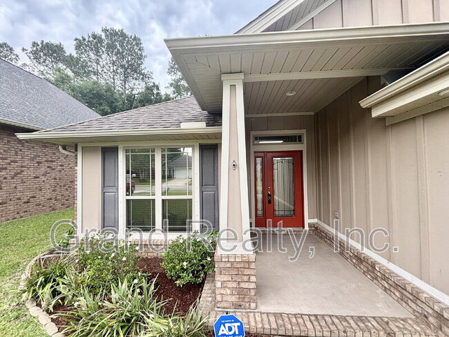 5892 Dunridge Drive in Pace, FL - Building Photo - Building Photo