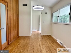 28 Pardoe Rd in Princeton, NJ - Building Photo - Building Photo