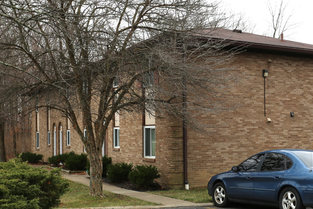 Country Woods Apartments in Independence, KY - Foto de edificio