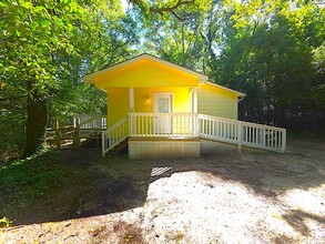 7337 County Rd 1143 in Tyler, TX - Building Photo - Building Photo