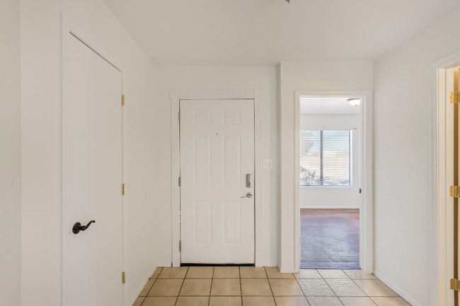 4147 Calle Barona in Sierra Vista, AZ - Foto de edificio - Building Photo