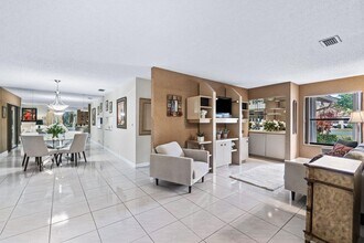 5944 Forest Grove Dr in Boynton Beach, FL - Building Photo - Building Photo