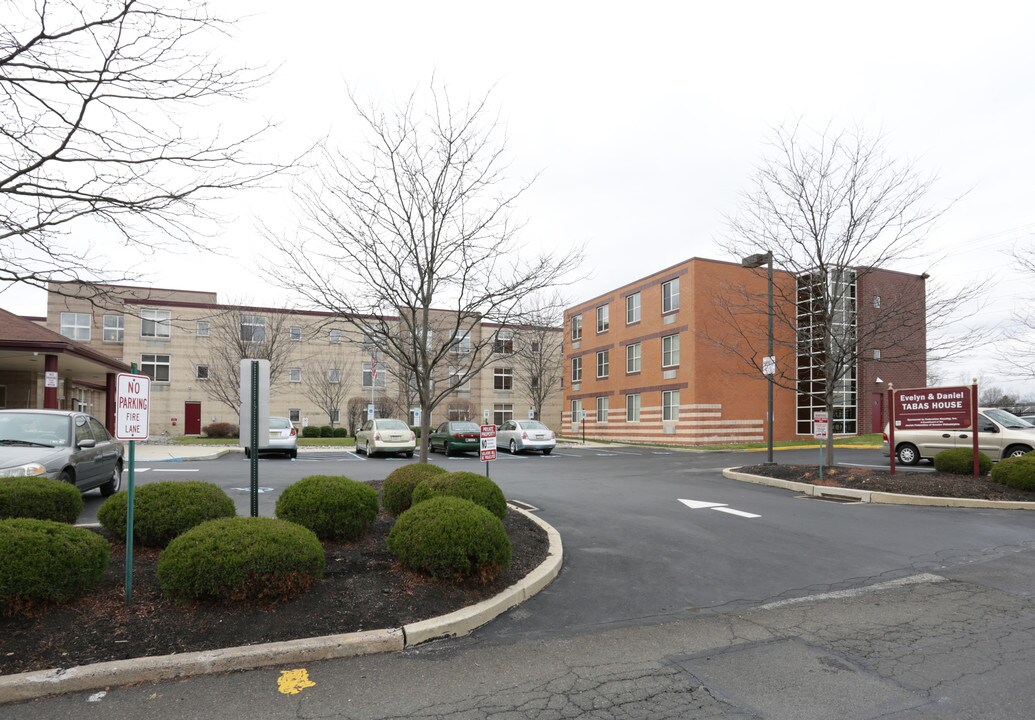 Evelyn and Daniel Tabas House in Philadelphia, PA - Building Photo