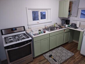 859 Stewart St, Unit lower in Morgantown, WV - Foto de edificio - Building Photo