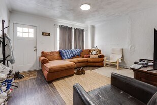 2800 Berg St in Pittsburgh, PA - Building Photo