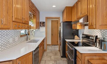 2307 Harding St NE in Minneapolis, MN - Building Photo - Building Photo