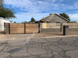 216 W Pennsylvania Dr in Tucson, AZ - Building Photo