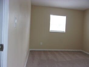 4258 Deltona Blvd in Spring Hill, FL - Building Photo - Building Photo