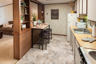 Brunswick Apartments in Woodhaven, MI - Building Photo - Building Photo