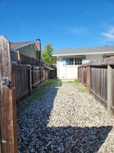 4937 Snark Ave in Santa Rosa, CA - Building Photo - Building Photo